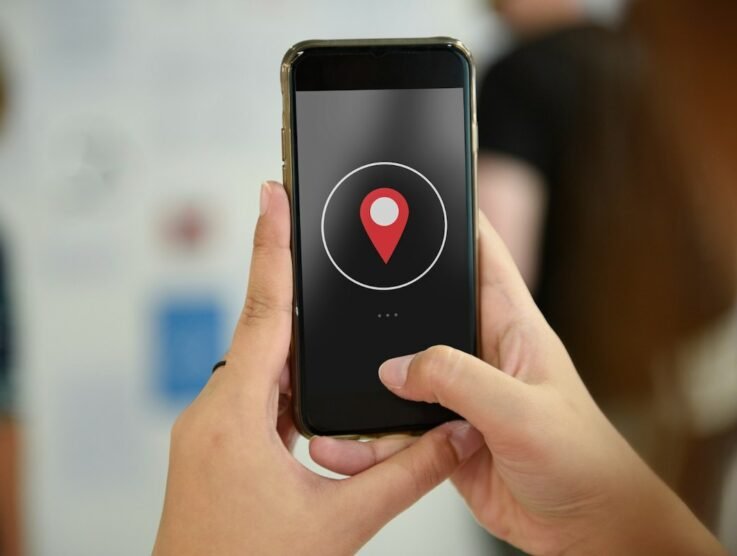 Top 10 Free Cell Phone Tracking Apps for iOS & Android in 2025